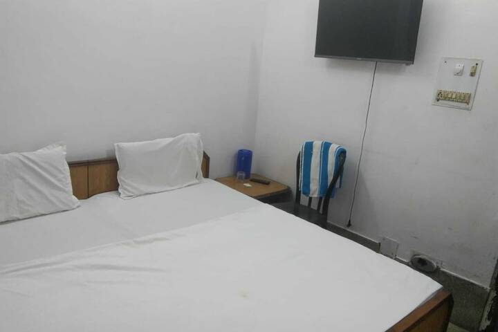 Room 21 of 60