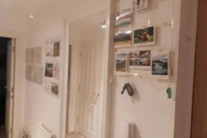 Room 8 of 15