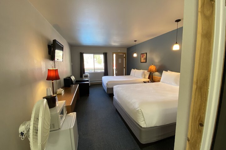 Room 25 of 108