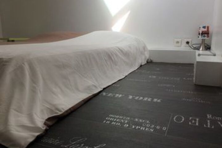Room 63 of 146