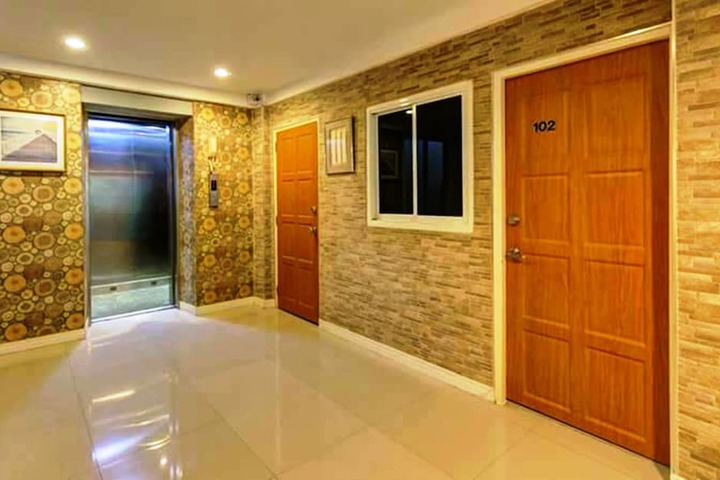 Room 19 of 30