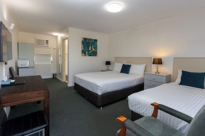 Room 22 of 65
