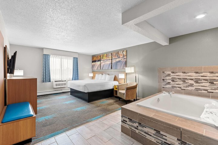 Room 34 of 59