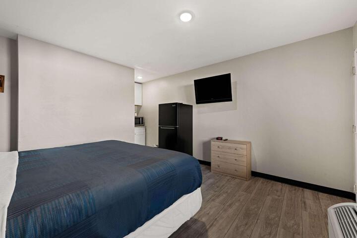2 Double Beds (15 of 16)