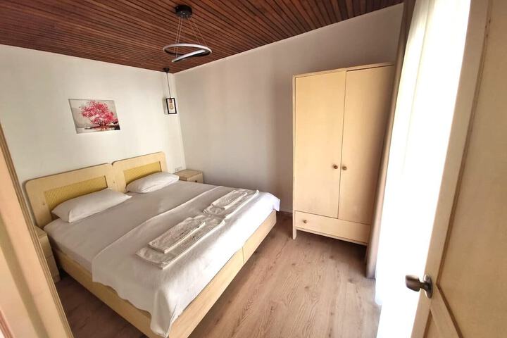 Room 21 of 63