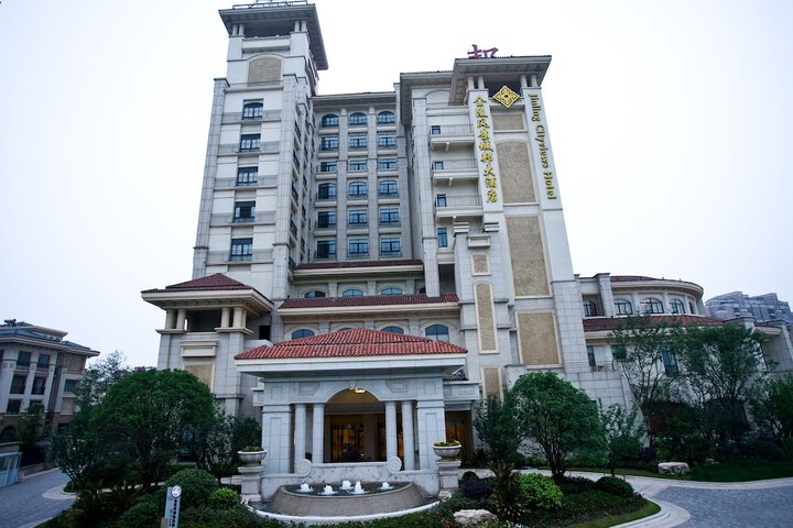 Hotel 47 of 48