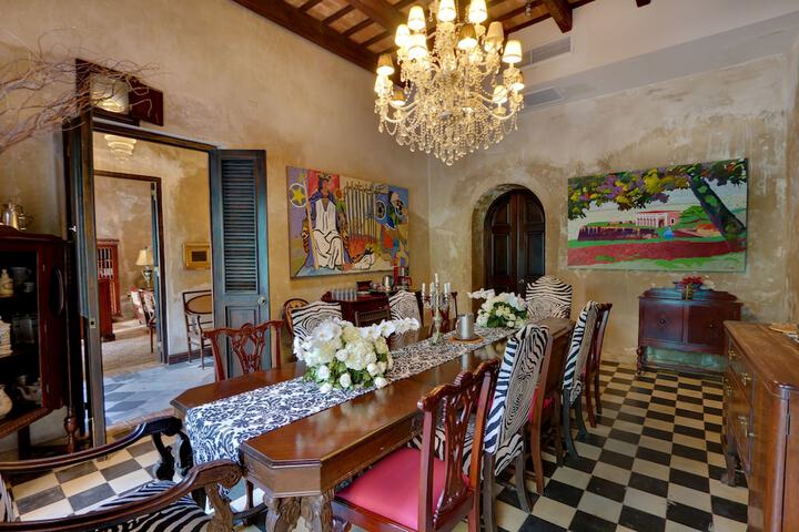 Breakfast area