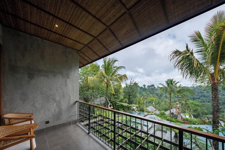 Terrace/Patio 40 of 84
