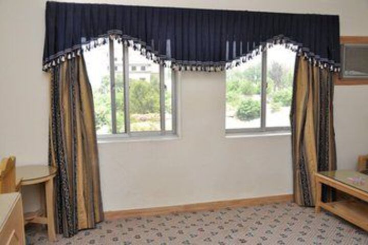 Room 8 of 31