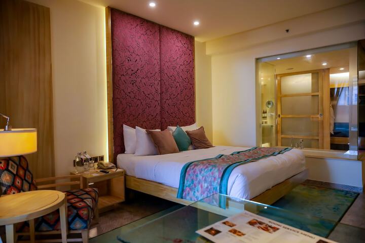 Room 12 of 49
