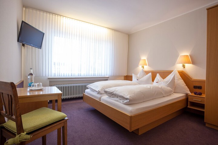 Room 15 of 41
