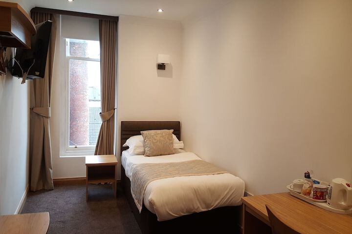 Room 22 of 79