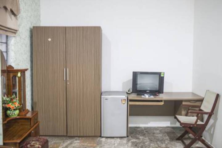Room 9 of 9