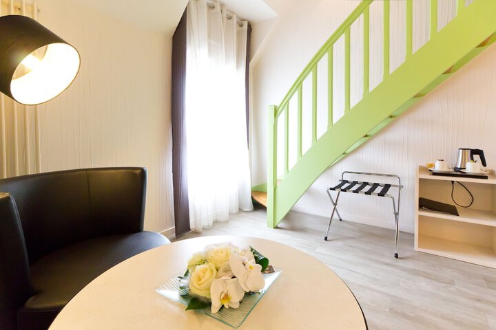 Room 30 of 80