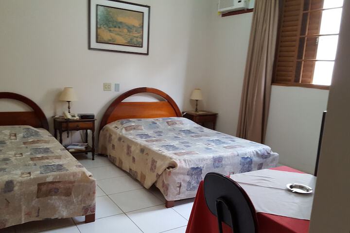 Room 10 of 33