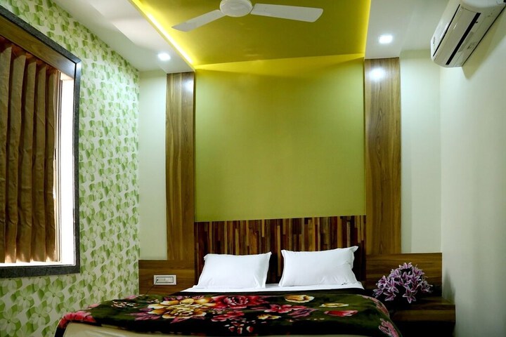 Room 3 of 14