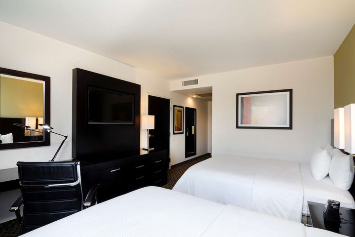 Room 16 of 43