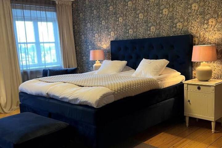 Room 43 of 96