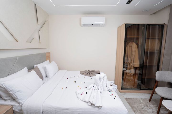 Room 13 of 47