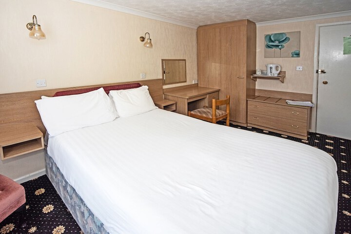 Room 11 of 31