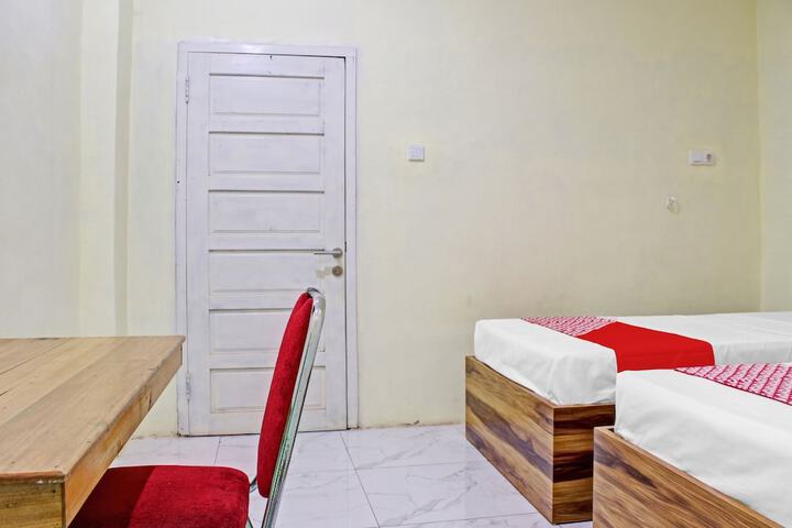 Room 16 of 27