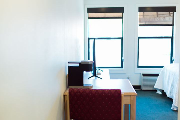 Room 19 of 42