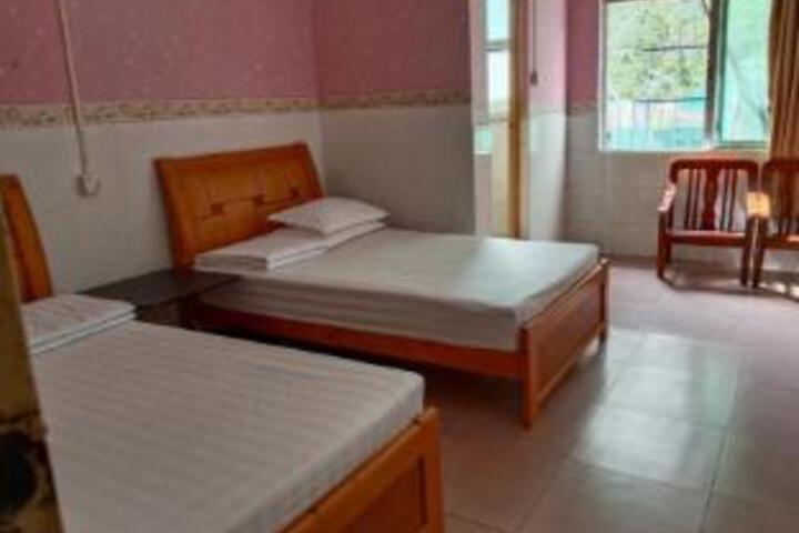 Room 3 of 5