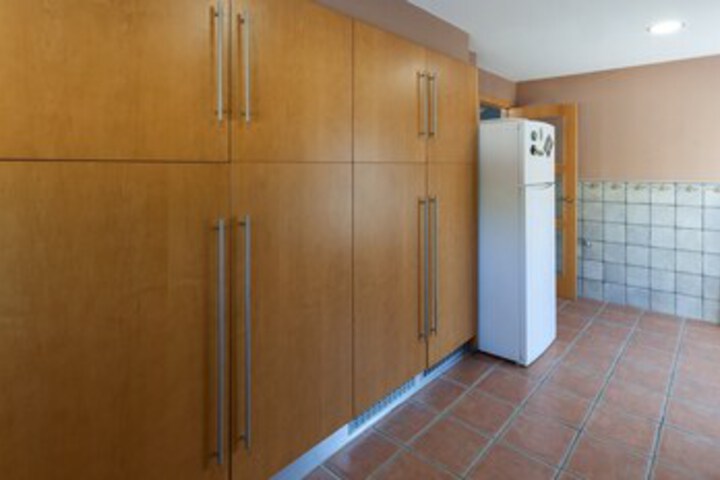 Room 11 of 30