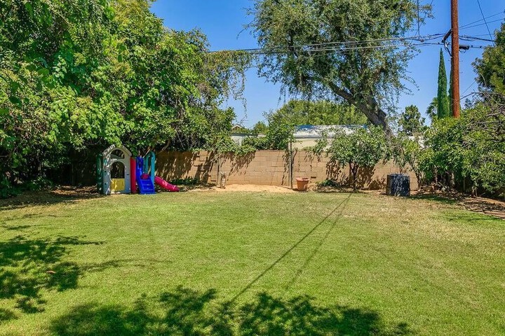 Property Grounds 46 of 55