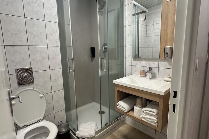 Room 20 of 22