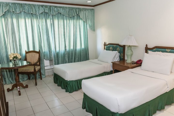 Room 11 of 55
