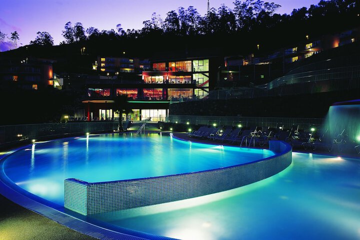 Hotel Pool