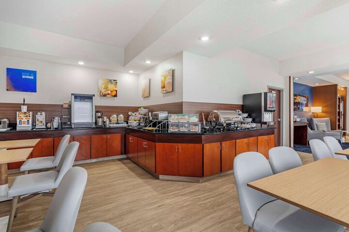 Breakfast area