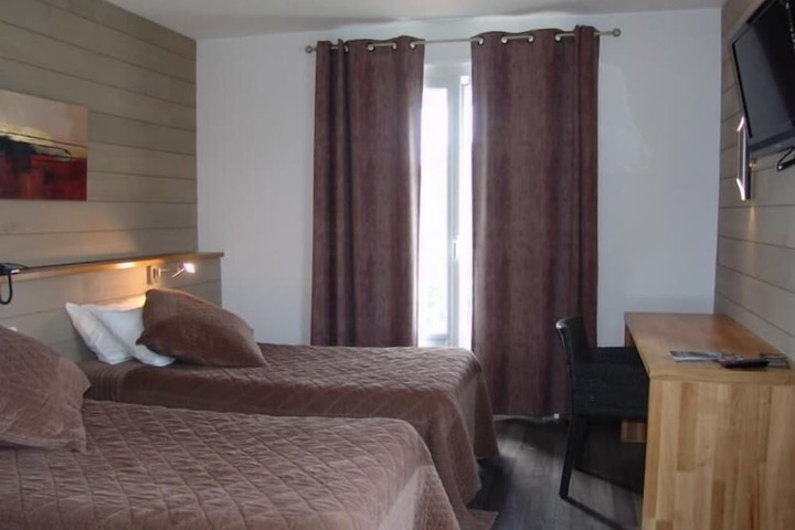 Room 7 of 29