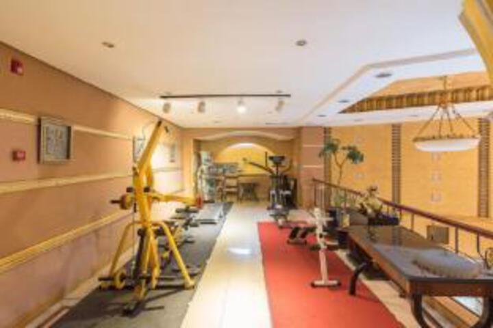Jin Baoli Business Hotel