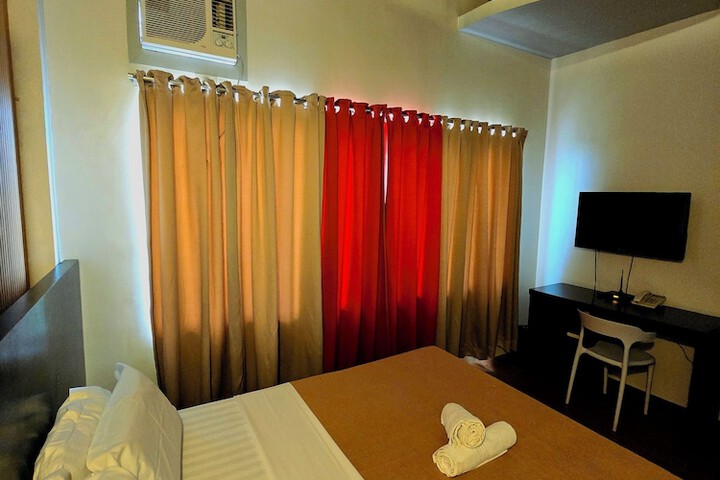 Room 17 of 30