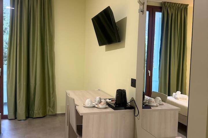 Room 47 of 104