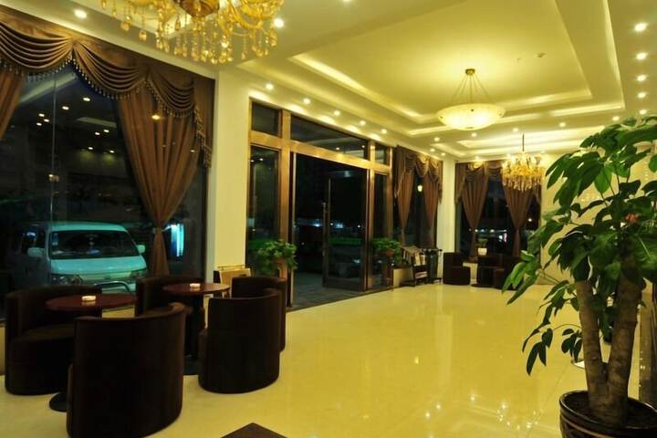 GreenTree Inn Kunming Chenggong University City HSR Station Shilin Street Express Hotel