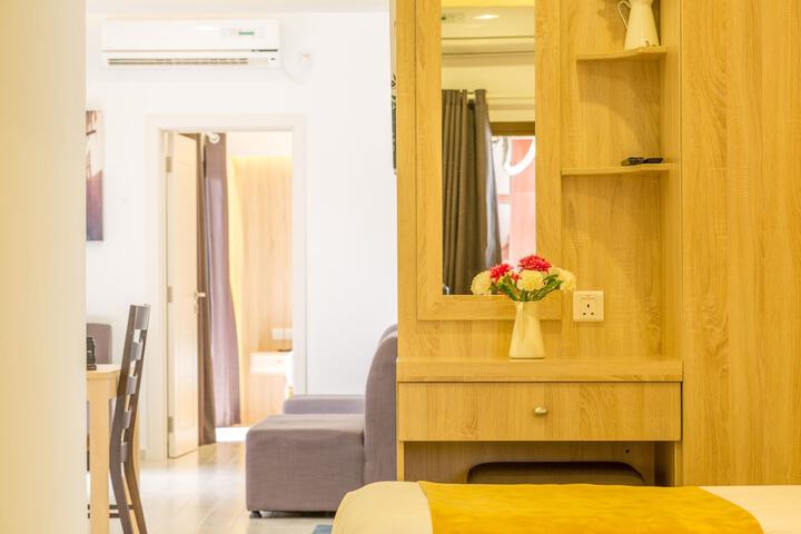 Room 8 of 43