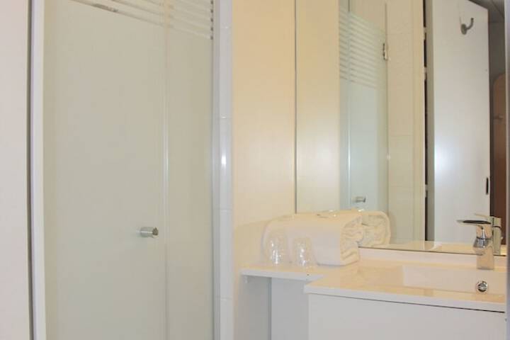 Room 26 of 39