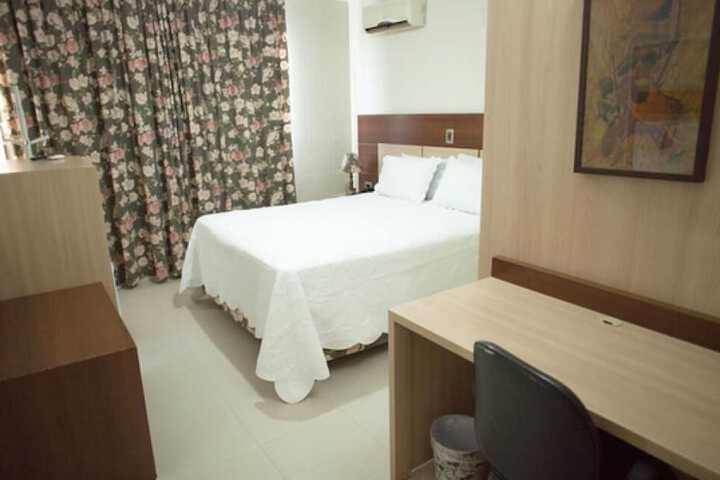 Room 37 of 64