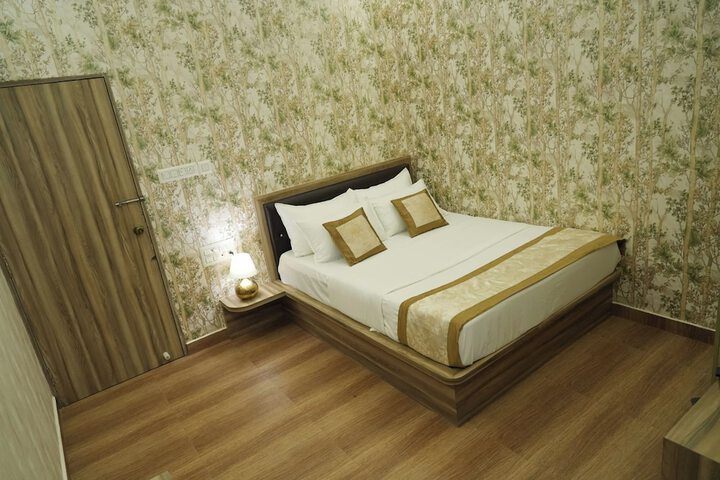 Room 21 of 51
