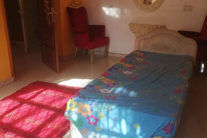 Room 8 of 35