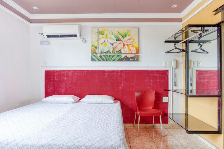 Room 13 of 29