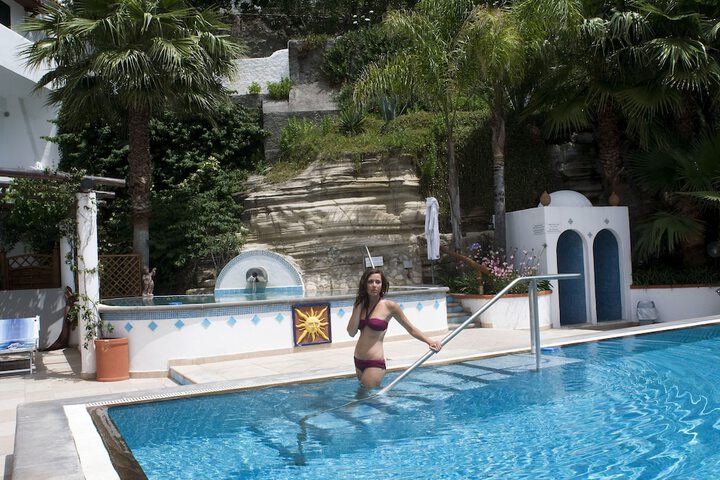 Pool 36 of 60