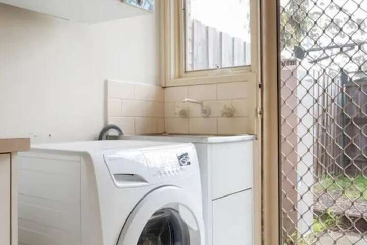 Laundry 20 of 36