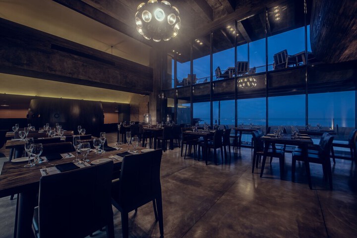 Dining 50 of 59