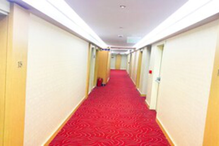 Ballroom/Hall 8 of 27