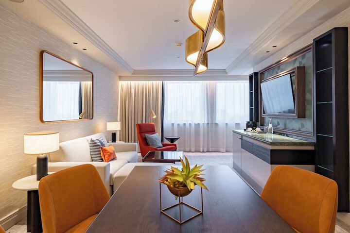 Room 181 of 457