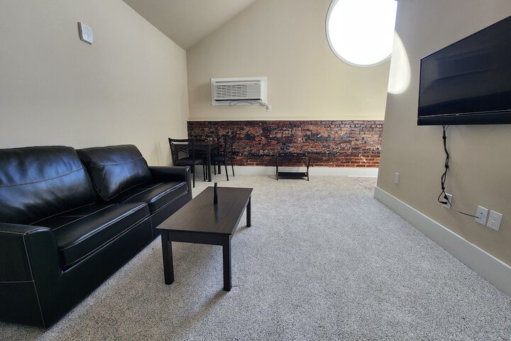 Room 17 of 26